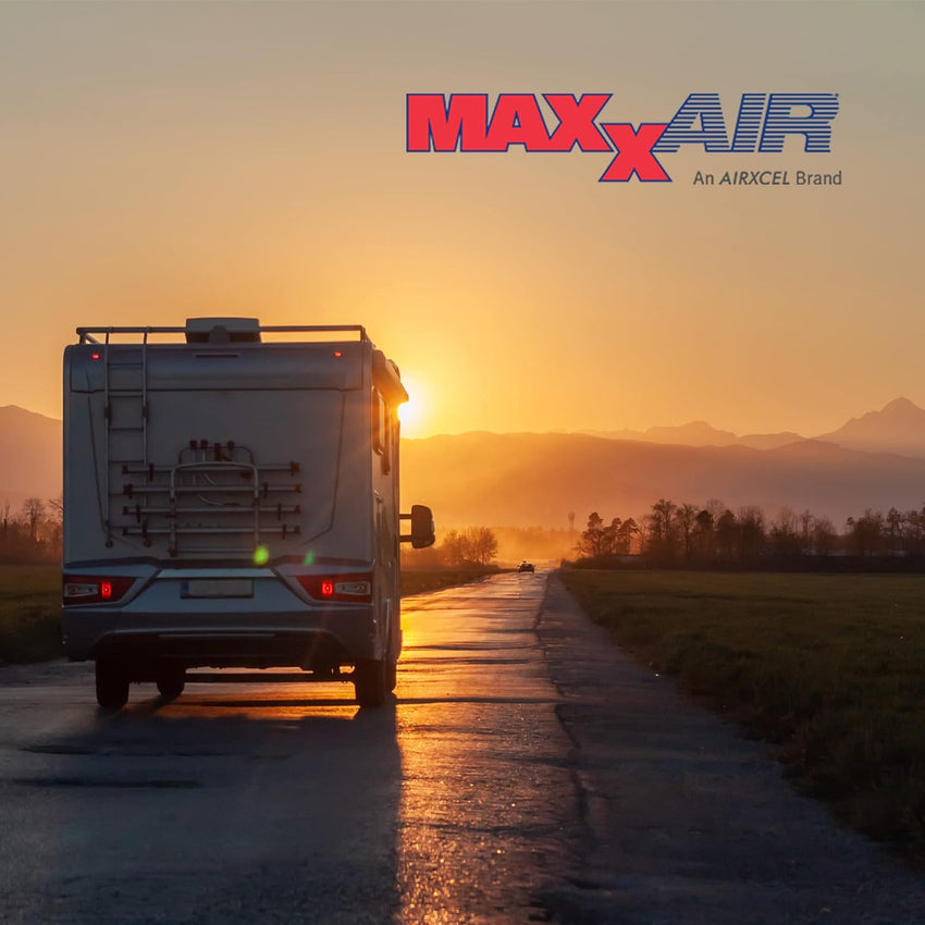Air 00-07500K MaxxFan Deluxe with Remote - Smoke. Black